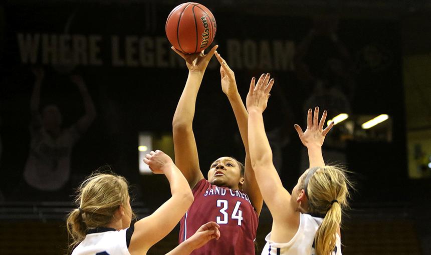 Liah Davis scores during the 4A state championship game March 14.